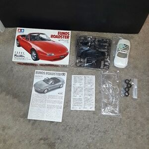 c NEW 1989 TAMIYA #240852 MAZDA MX-5 MIATA EUNOS ROADSTER 1/24 MODEL CAR K…